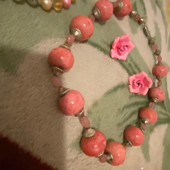 Vintage pink jewelry (AZ) - Picture 4 of 16